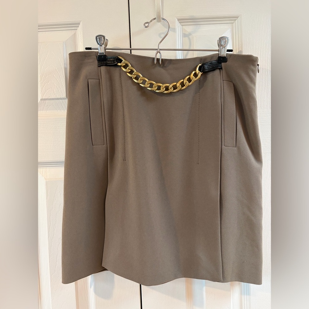 Diane von Furstenberg Kristen Taupe Gold Chain Belt Mini Skirt Size 8